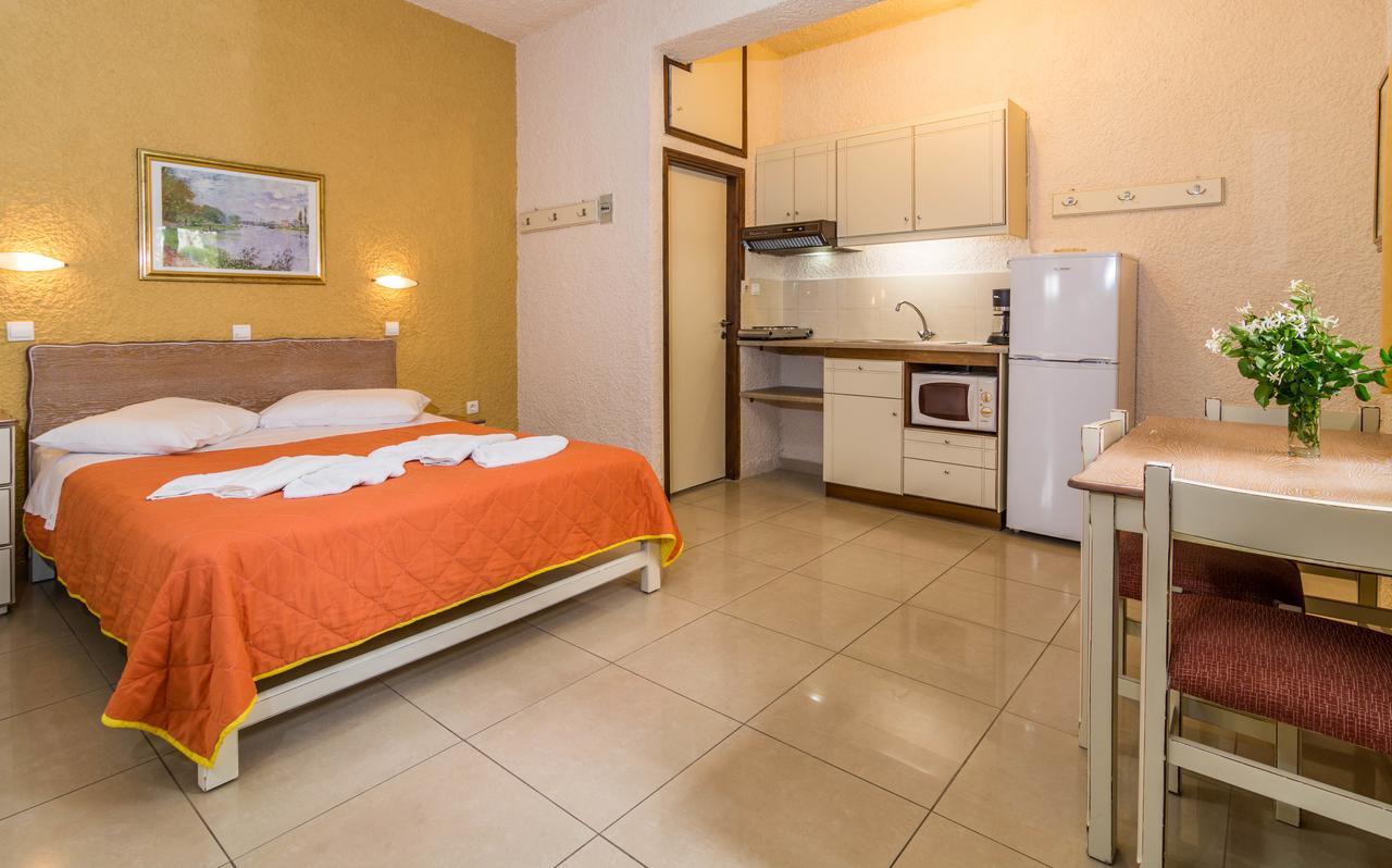 Lito Apartments Paleochora Экстерьер фото