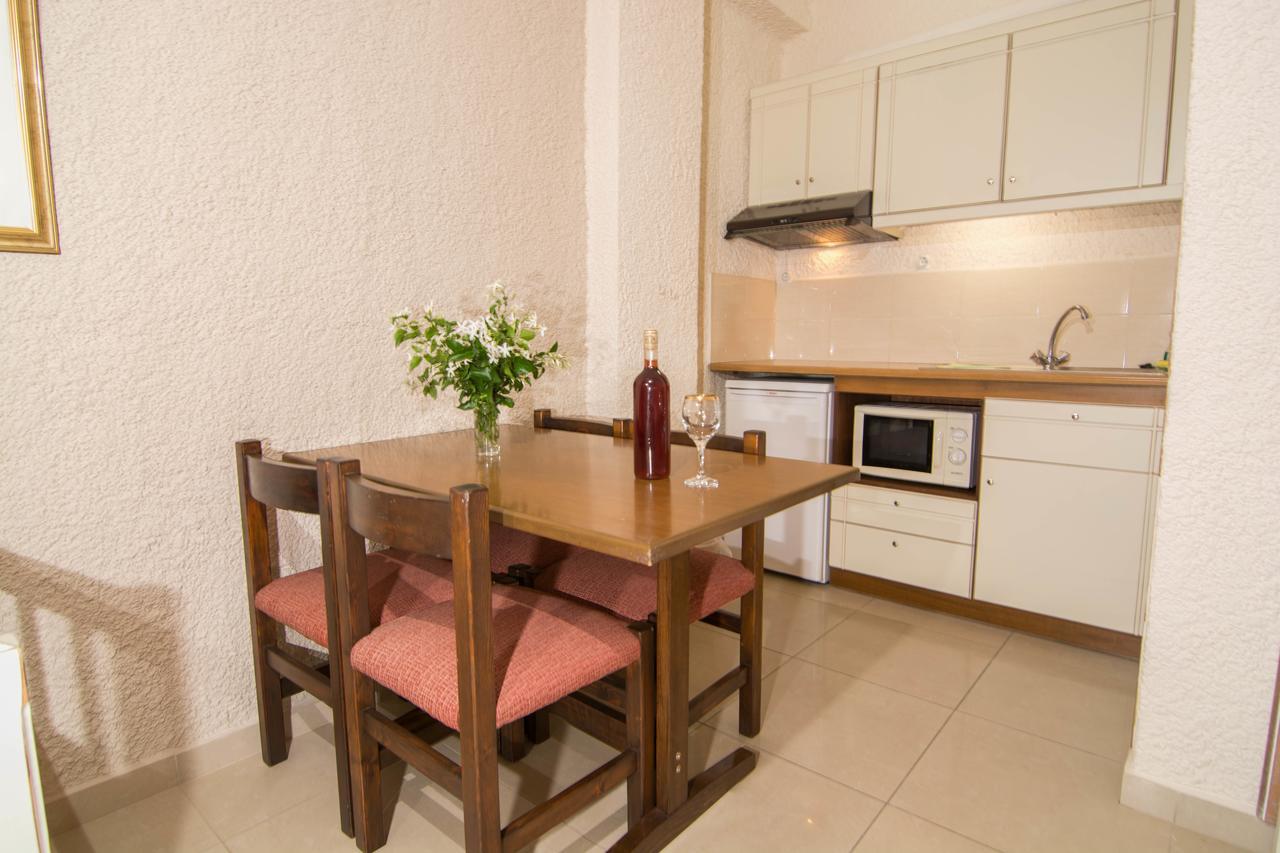 Lito Apartments Paleochora Экстерьер фото