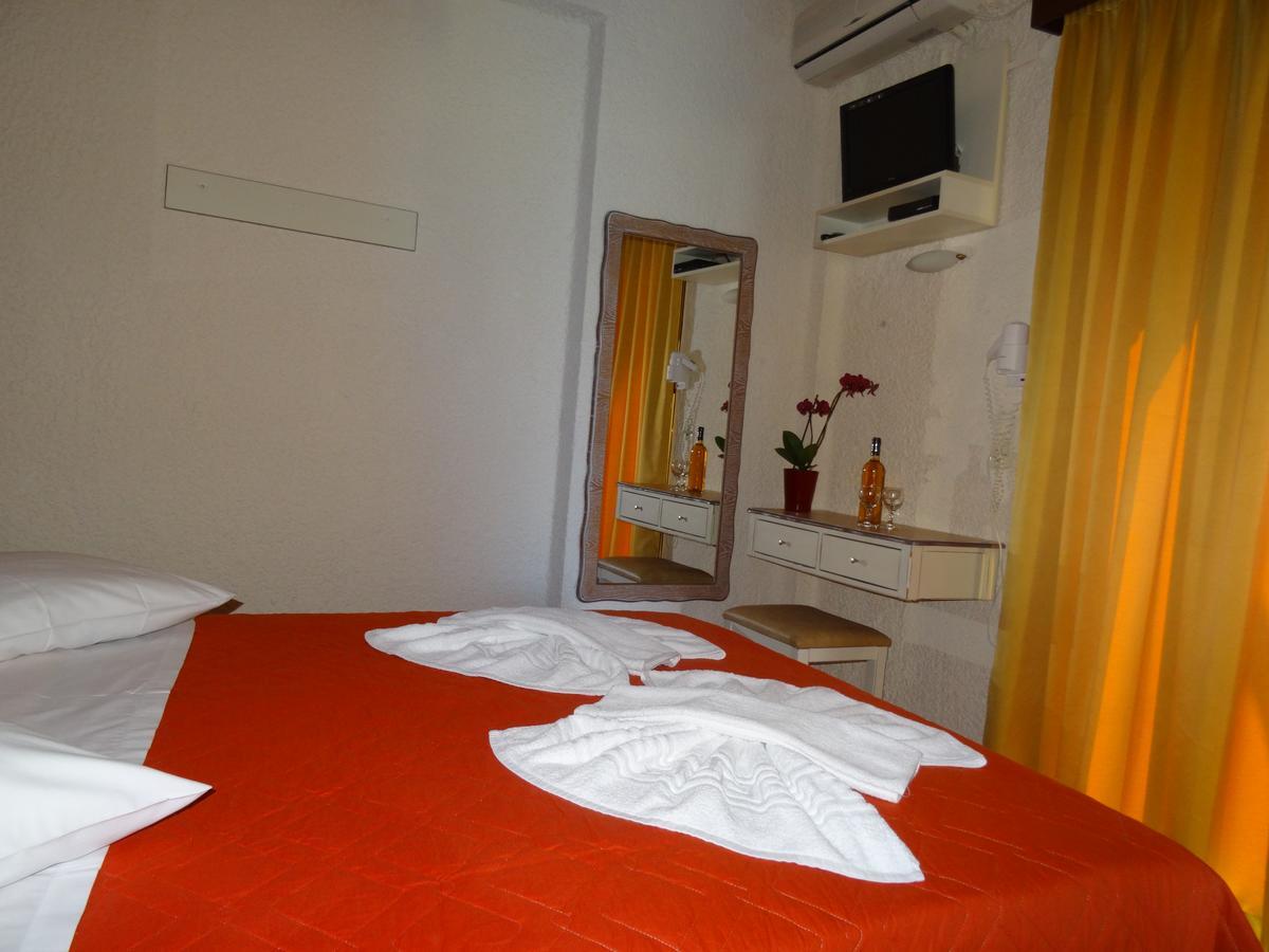 Lito Apartments Paleochora Экстерьер фото